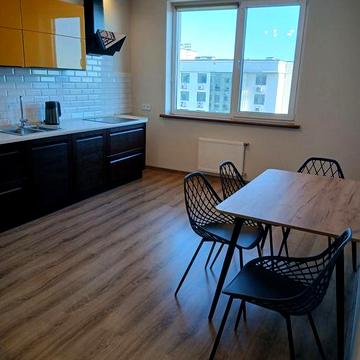 Жемчужина 37 на Тагирова 2х комнатная продам.