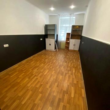 Сокальська вул., 1