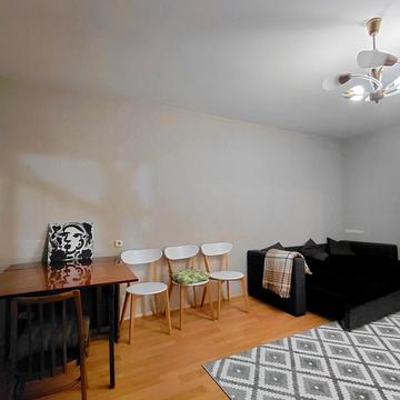 Науки просп., 4