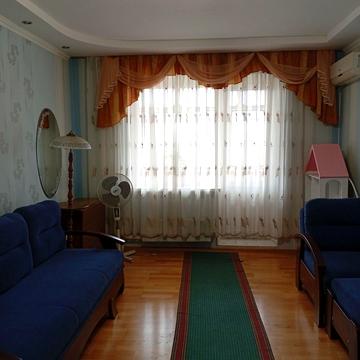 Олександри Екстер вул. (Марини Цвєтаєвої), 8