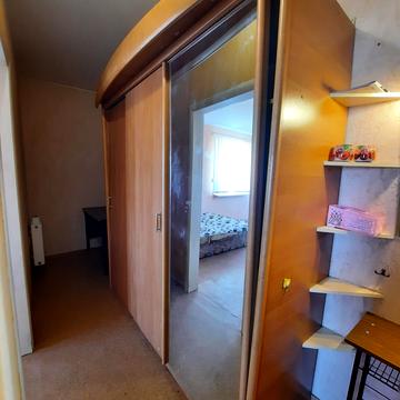 Автозаводська вул., 4