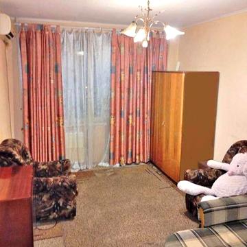 Сдам 2-ком.кв.,м."Студенческая".Плюс-ТОЛЬКО свет