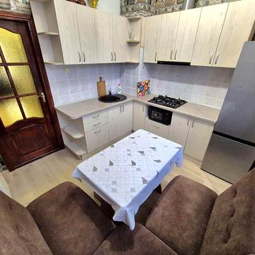 2 Кімнатна В Центрі.Закритий двір.