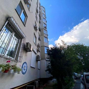 Фонтан. Кирпичный дом. 3 спальни. Ремонт.