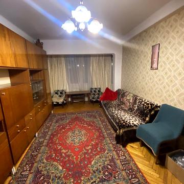 Златопільська вул., 4-К