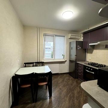 Оренда 2-кімн.квартири на Митниці