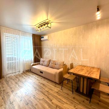 Оболонський просп., 1