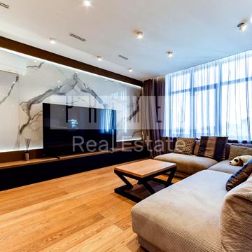 Андрія Верхогляда вул. (Михайла Драгомирова), 11