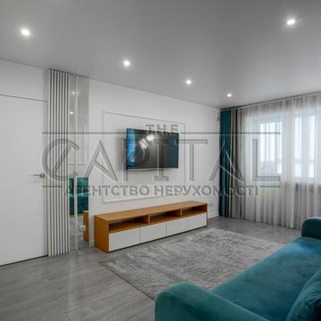 Василя Тютюнника вул. (Анрі Барбюса), 11