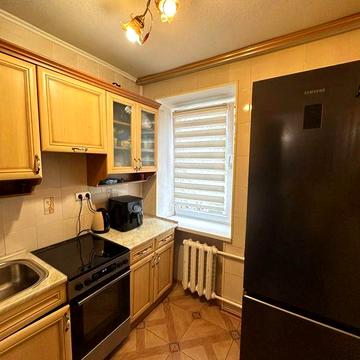 Продам однокімнатну квартиру на Фастівській 21б