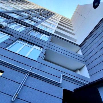 Продам 1 ком. квартиру. Центр. Ремонт. Газ.