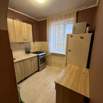 Оренда 1-кімн квартири на Сурікова,44