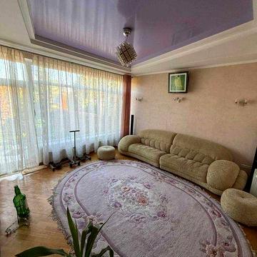 Продам  3 эт дом  в Аркадии с участком