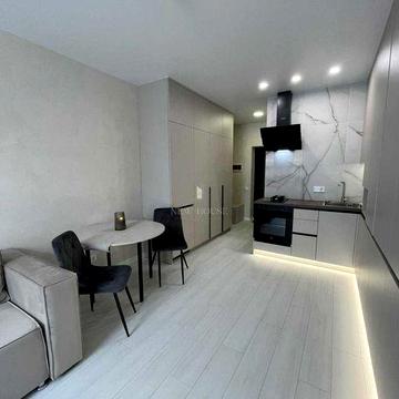 Оренда затишної 1к квартири з двориком в ЖК Sanville Park