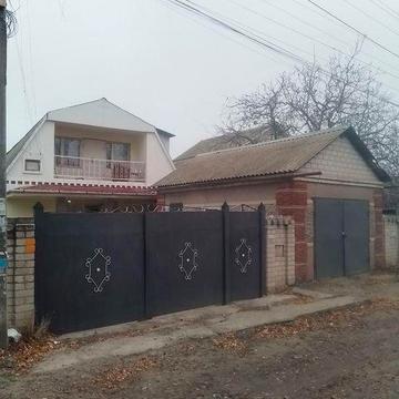 Сдам 2х этажный дом Амур