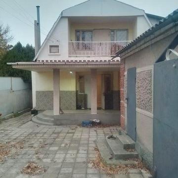 Сдам 2х этажный дом Амур