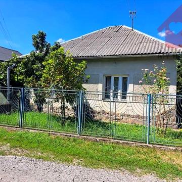 Терміновий продаж будинку в с.Середнє