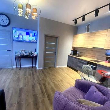 Полуничний пров., 24