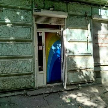 Продам двухуровневую 3-комнатную квартиру в центре города