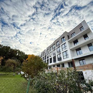 Петра Лодія вул., 6