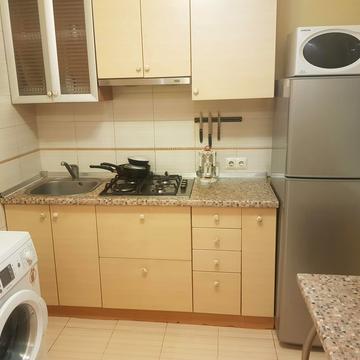 Оболонський просп., 16-Б