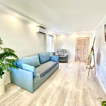 Леся Курбаса просп., 9