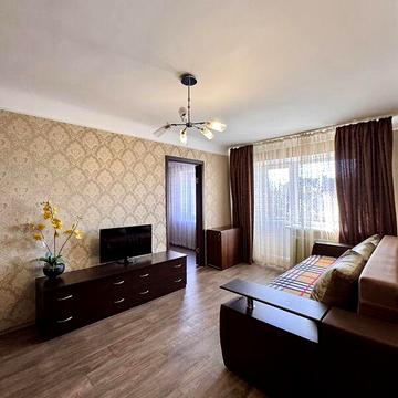 Продаж 3к Квартира Перемоги вулиця