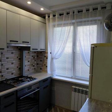 Продам двохкімнатну квартиру, Інгулець