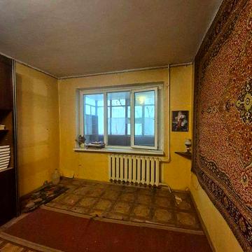 Продам двухкомнатную квартиру возле Парка Горького