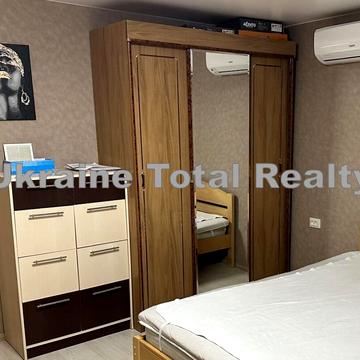 Амвросія Бучми бульв., 6-В