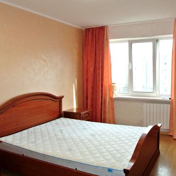 Прирічна вул., 5