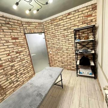 Севастопольська вул., 1