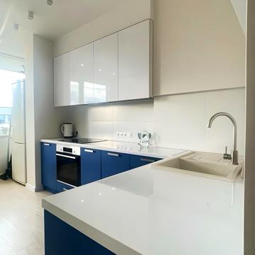 Полковника Гуляєва просп. (Маршала Жукова), 111