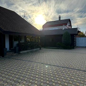 Довгострокова оренда 4к Дім Зарічна вулиця