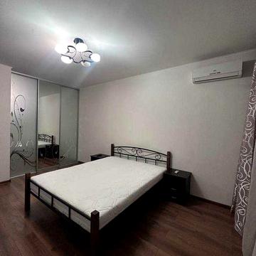 Оренда 1к., пр-т. Бажана 8б, м. Осококри 4 хв..