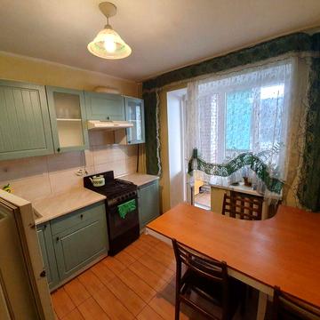 Ст м Бориспільська, вул Є. Харченка 65.