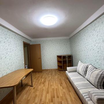 Вінстона Черчилля вул. (Червоноткацька), 16