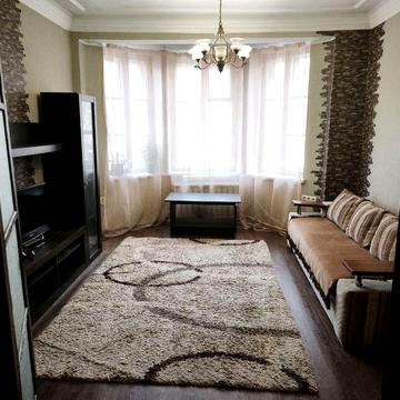 Оренда.2 кімнатна квартира. центр. Власник