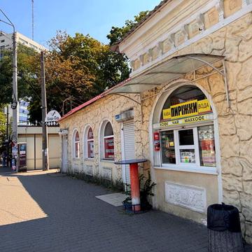 Куликове поле вул., 1