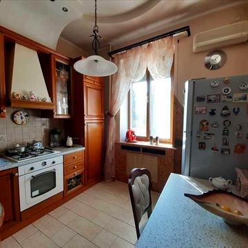 Європейська вул. (Фрунзе), 10