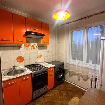 Здаю в оренду 1-кімнатну квартиру за адресою вул. Ощепкова 14/2