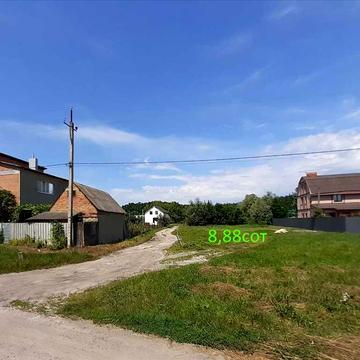 Центральна, 1