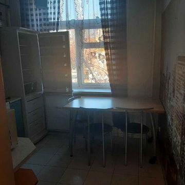 Сдам свою 2 х  квартиру  в центре