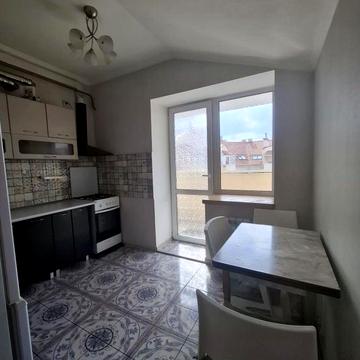 Богдана Хмельницького вул., 9-В