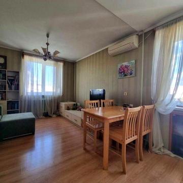 Продам 3-кімнатну квартиру, низ вул Робочої, Правий берег