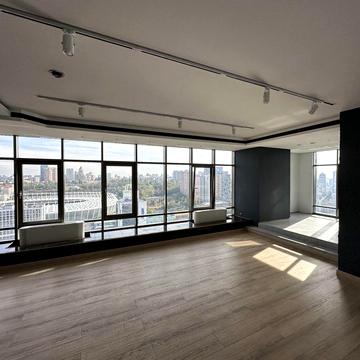 Велика Васильківська вул. (Червоноармійська), 72