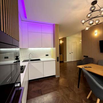 Топольна вул., 4г