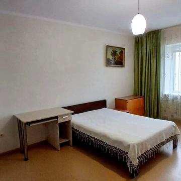 Добровольців вул. (Маршала Говорова), 1/2