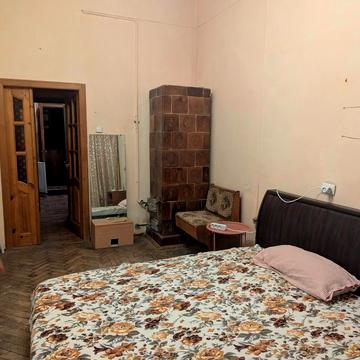 Хорватська, 16