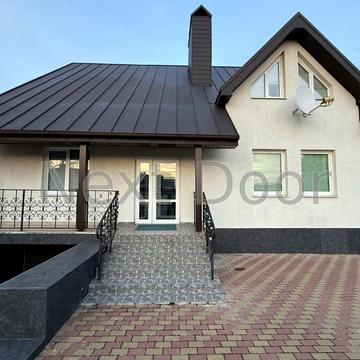 Центральна вул.